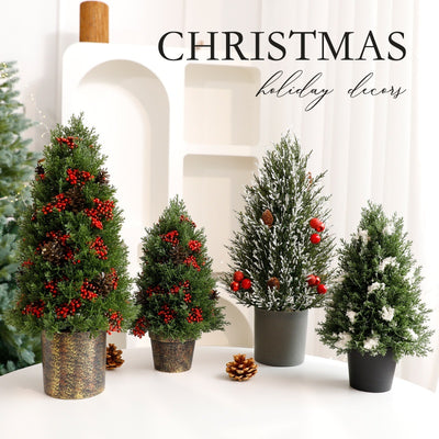 Christmas Tree Decoration Plastic Pot with Red Berries for Holiday Scene Display